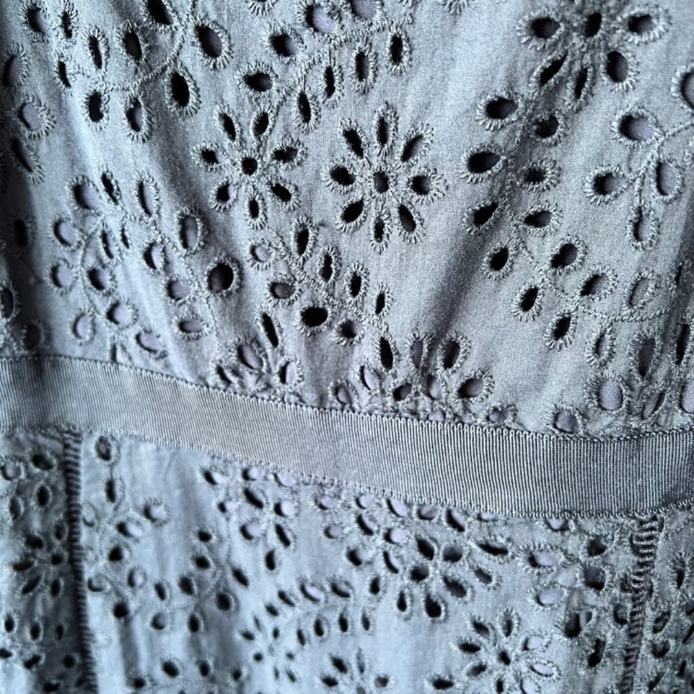 *FIRM PRICE* Banana Republic eyelet pinafore tiered ruffle dress - Picture 11 of 11